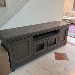 Tv Stand / Tv Table  74 Inches / Mueble Para Television