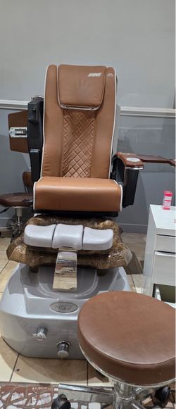 Nail furniture