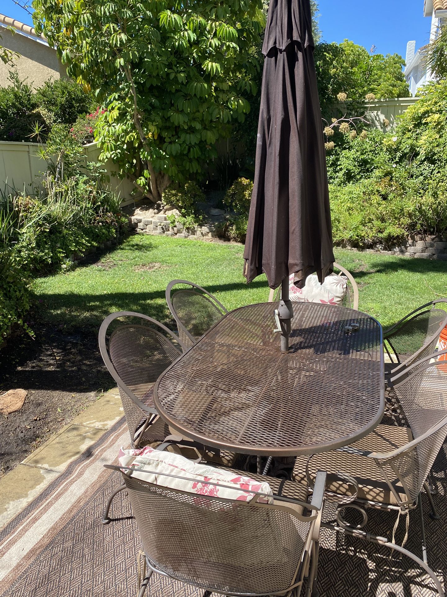 Patio table Only $80