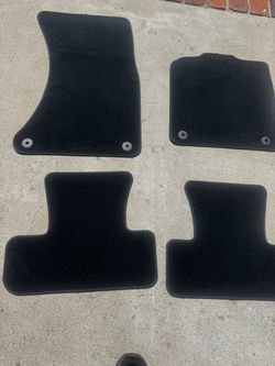 2015 Audi Q5 Fllor Mats