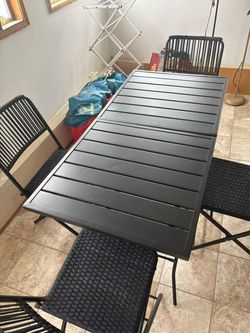 Outdoor Bistro Table with two chairs