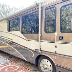 1999 Airstream Cutter diesel pusher