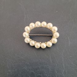 Brooch/Pin - Faux Pearl with Silver Tone Accents 1.5"