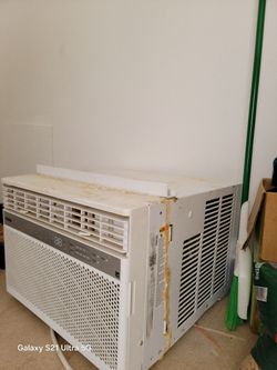 Haier 12,000 BTU (OBO)