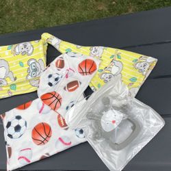 Baby Swaddles / Burp cloths And Hats With Teething Toy
