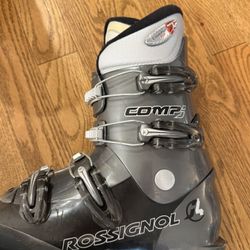 Rossignol Youth 24-24.5 Ski Boots