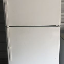 GE Fridge 
