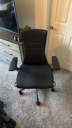 Logitech - Herman Miller - Embody Gaming Chair