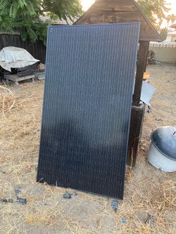 Qcell solar panel