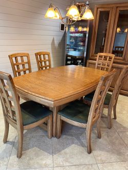Oak Dining Table with 6 Chairs with matching China Cabinet
