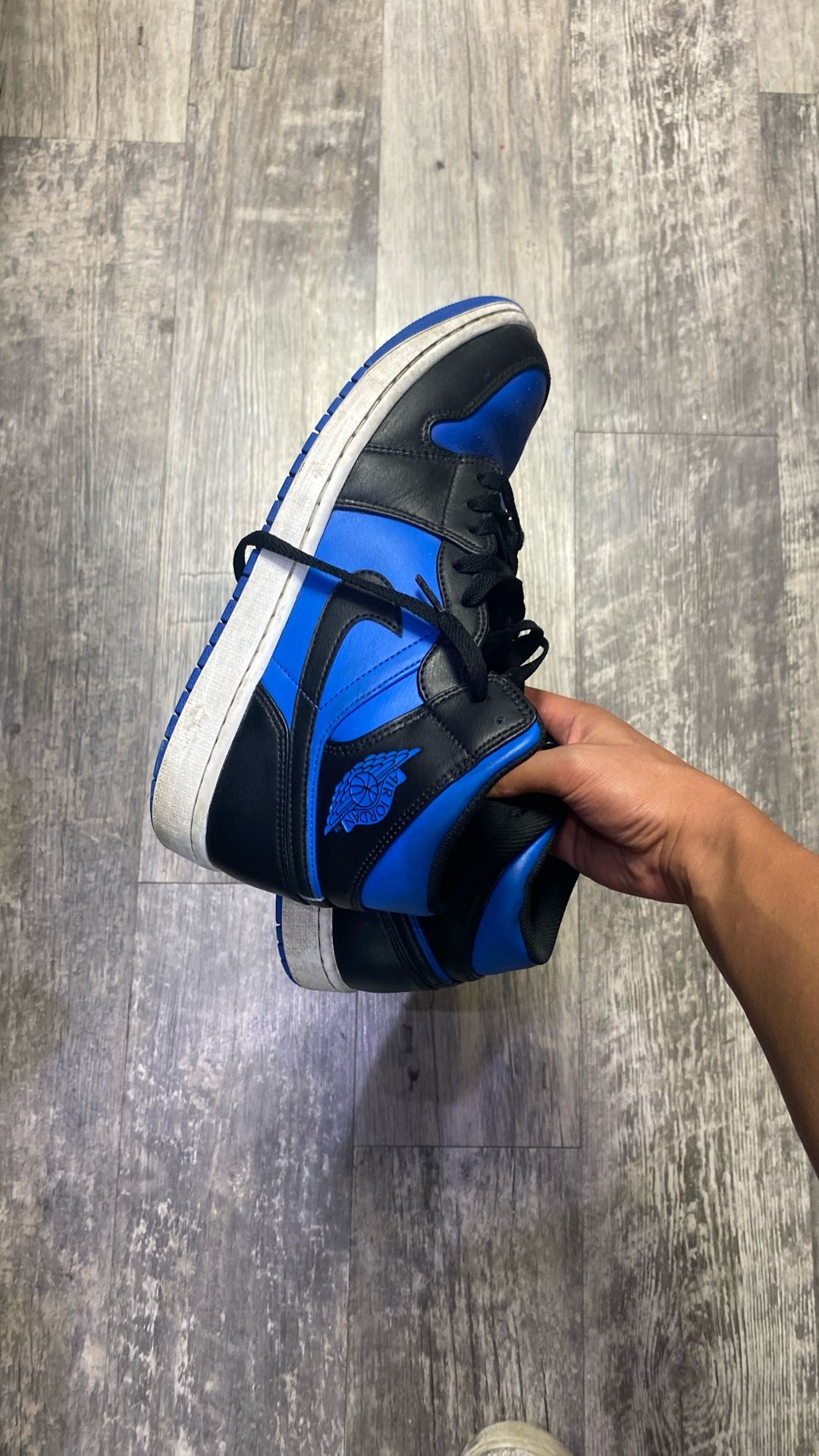 Air Jordan 1 RETRO Black And Blue