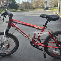 Genesis Assault 20" 7 Speed Boys Mountain Bike