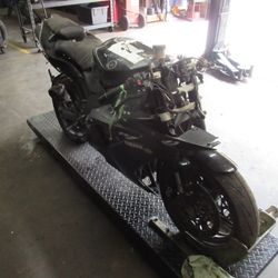 PARTED OUT - 2006 04-06 Yamaha YZFR1 - Motorcycle parts - 005659