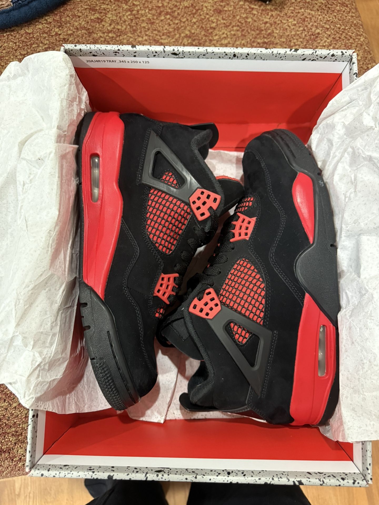 Jordan 4 Retro Red Thunders