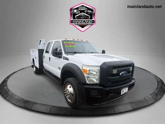 2015 Ford F550 Super Duty Crew Cab & Chassis