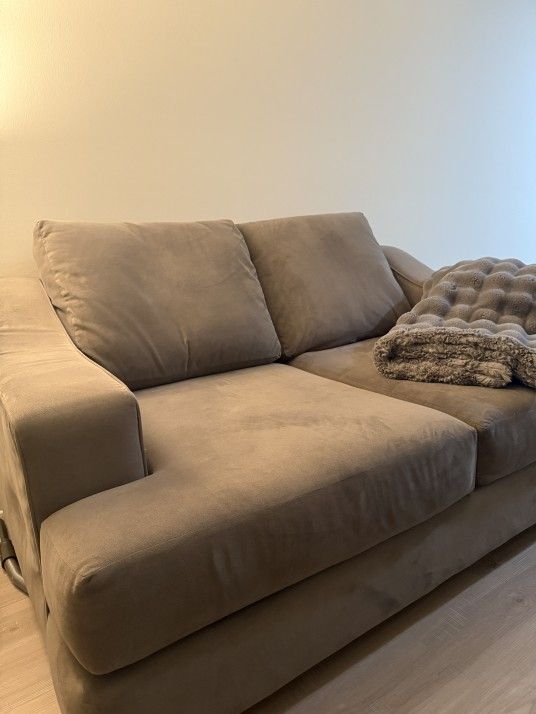 Comfy Grey Fabric Velvet Sofa 75"