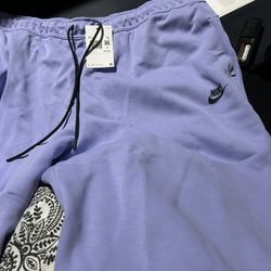  Nike Sweats
