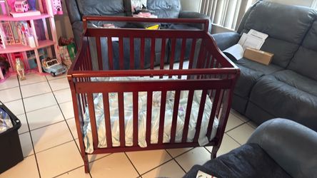 Baby crib