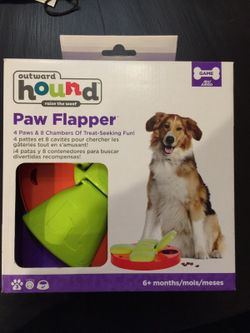 Dog treat toy paw flapper