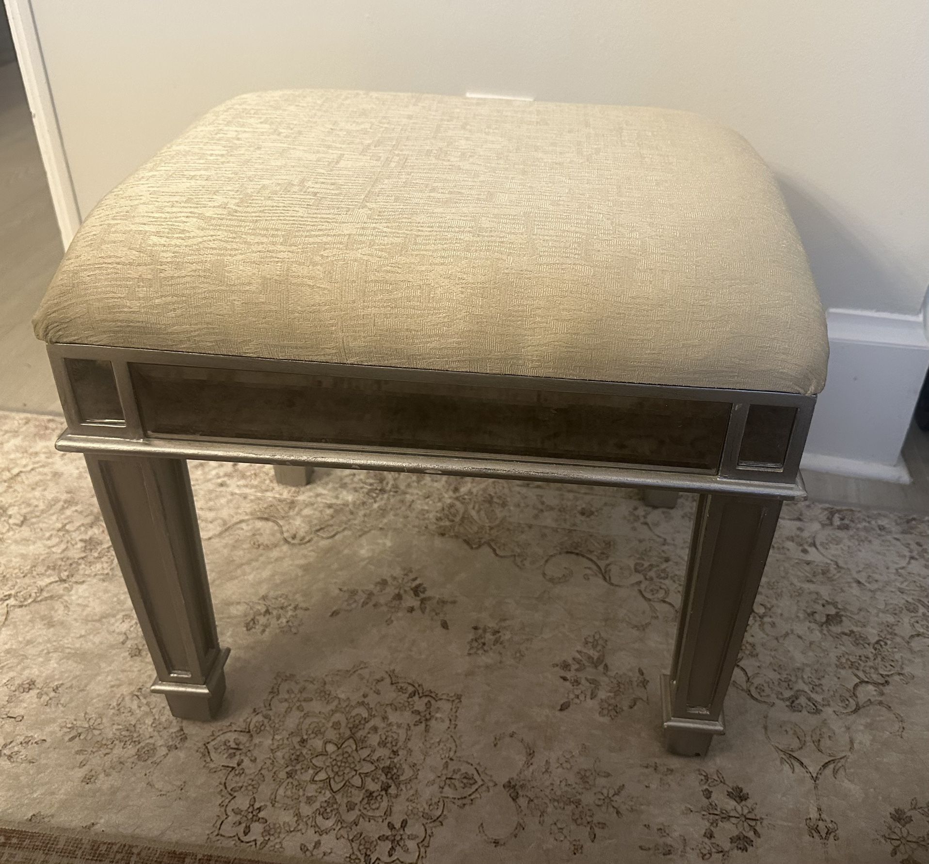 Small Stool/Bench 