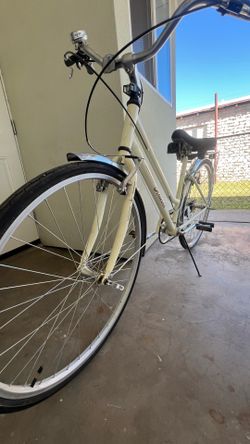 Schwinn Steel Retro City Bike