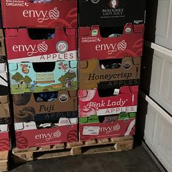 COSTCO WOMEN MIX 2 PALLETS