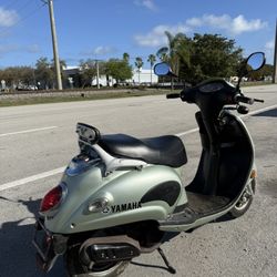 2005 CMSI by Yamaha RS125T Scooter – Mint Green – 1,561 Miles