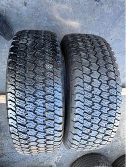 Set of 2 nice Good year wrangler 265/70/17 ( We install & balance)