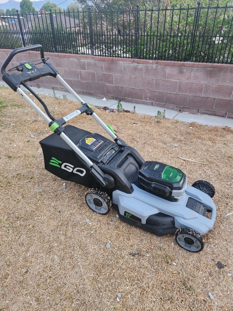 Lawnmower and StringTrimmer Set