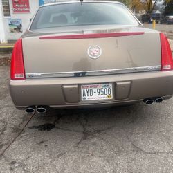 2006 DTS Cadillac  sage green