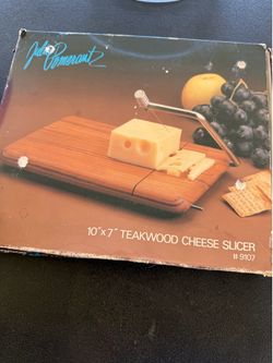 10” x 7” Teakwood Cheese Slicer