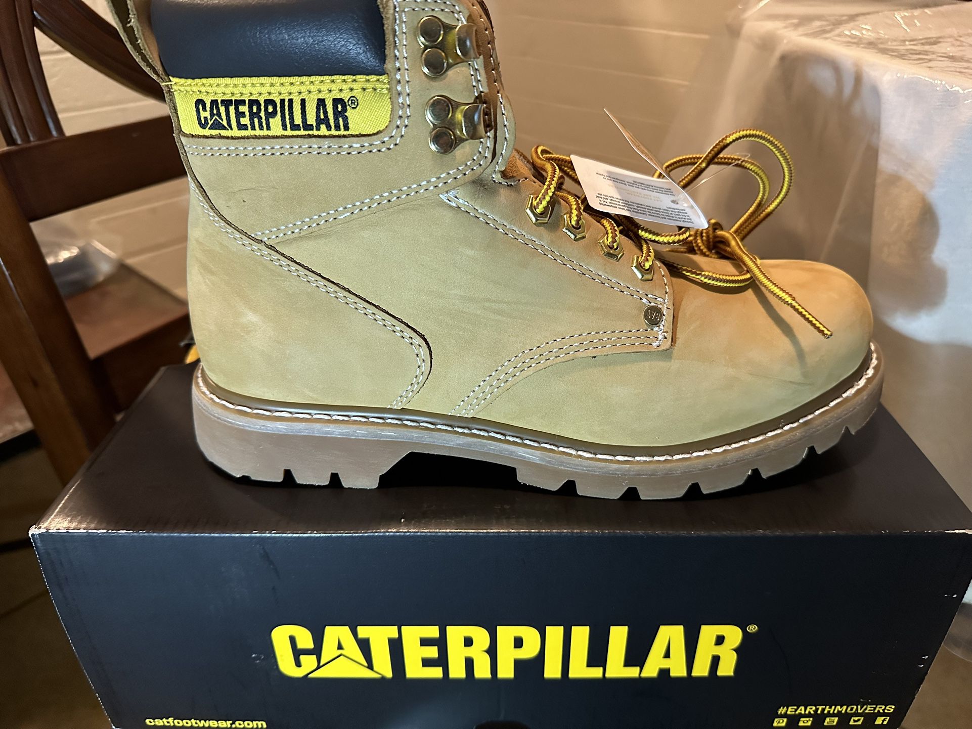 Cartepillar Boots 🥾 New