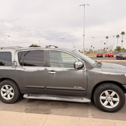 2004 Nissan Armada