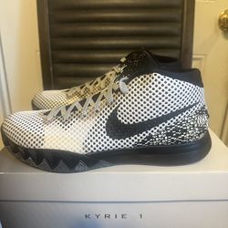 Brand New Nike Kyrie 1 BHM Basketball 🏀 Shoes Size 9.5 with box