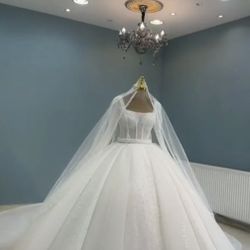 Brand New Wedding dress 