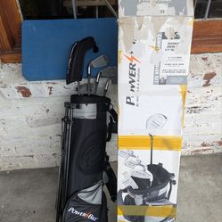Kids golf set - PowerBilt Junior Clubs w/Bag