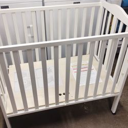 Portable Folding Crib