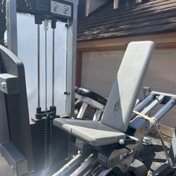 Life Fitness Leg Press 