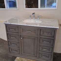 Bathroom Vanity 42"