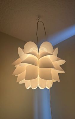 White Hanging Flower Lamp