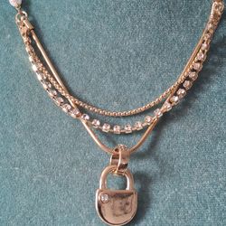 Locket Pendant Layered Necklace Set 