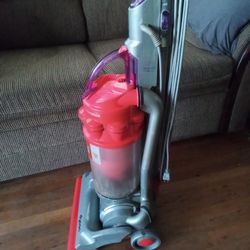 DYSON DC14 Bagless Vacuum 
