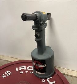 Cherry G743 Pneumatic Rivet