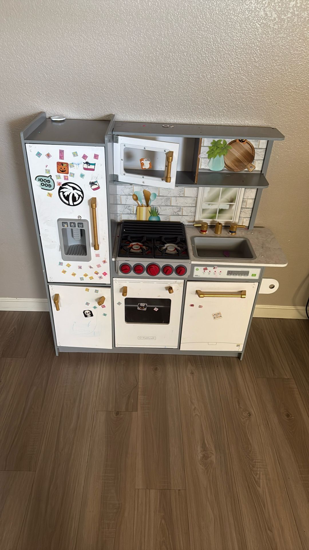 Kids Kitchen