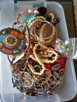 Box of vintage necklaces