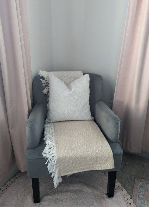 Grey Accent Chair/ Like New