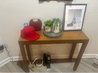 Corner side table