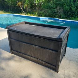 Outdoor Storage Shed Box Suncast (Pool Storage)