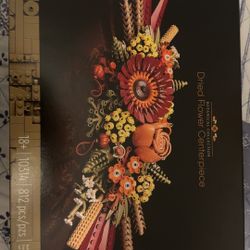 10314 Lego dried flower centerpiece