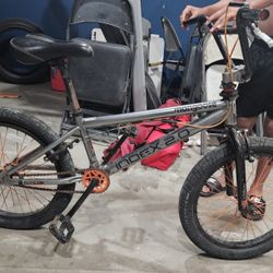  Mongoose Index 2.0 is a 20" 